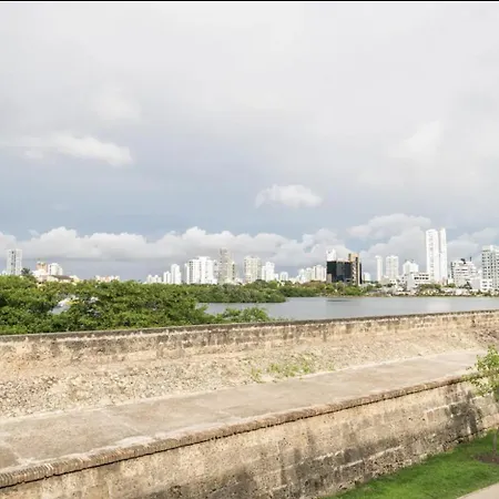 Sunny New In The Old Apartment Cartagena