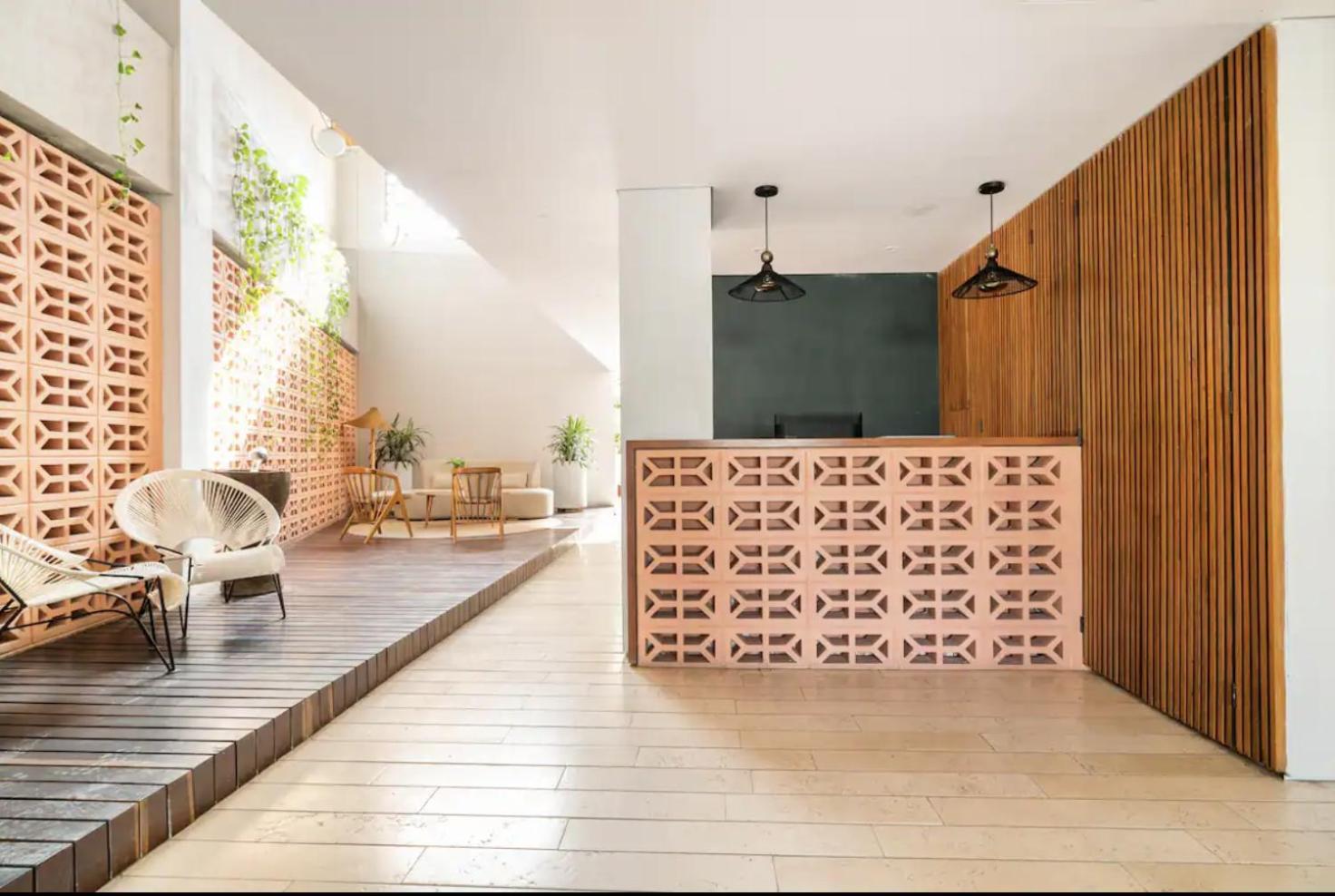 Sunny New In The Old Cartagena