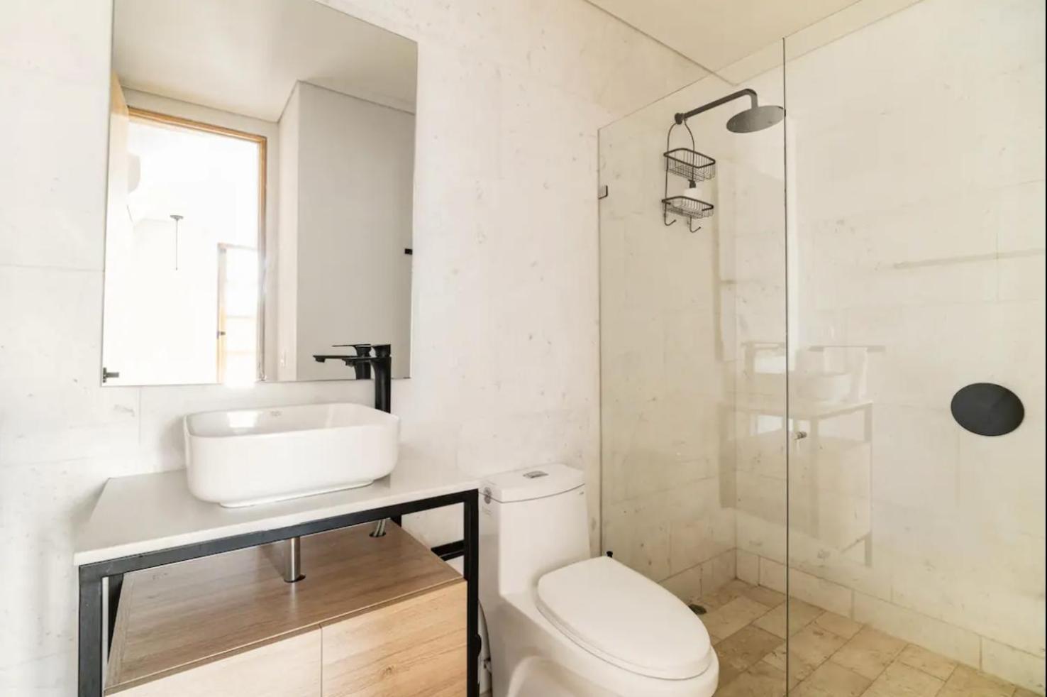 Sunny New In The Old Cartagena